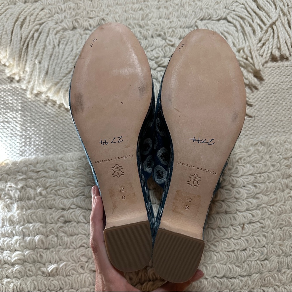 LOEFFLER RANDALL blue and white floral embroidered Amara platform sandals 10 NEW - Picture 7 of 10